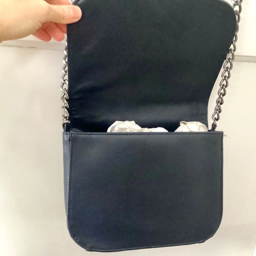 Rampage Faux Leather Gray Chain Strap Crossbody Purse gunmetal chain accents New - Picture 5 of 9